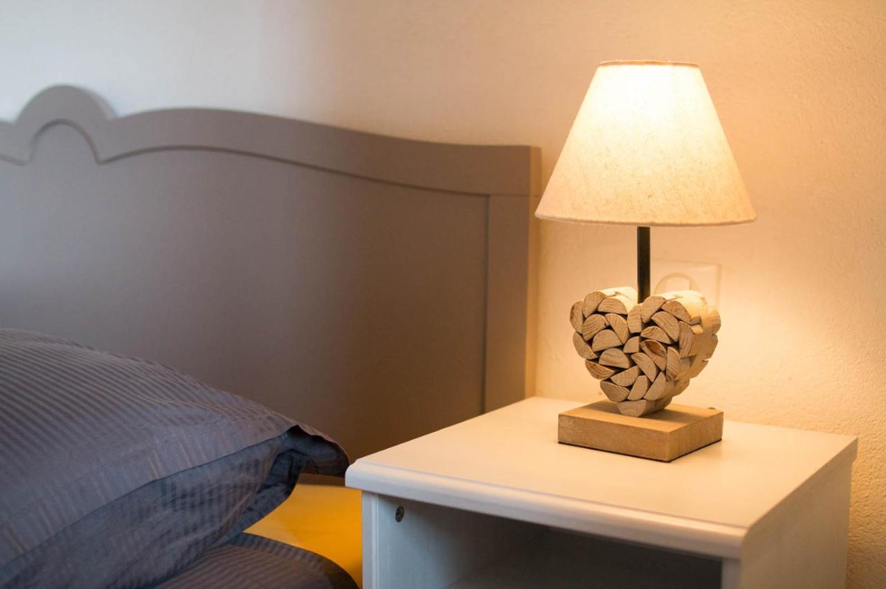 Mas De La Rivoire B&B Villevieille Экстерьер фото