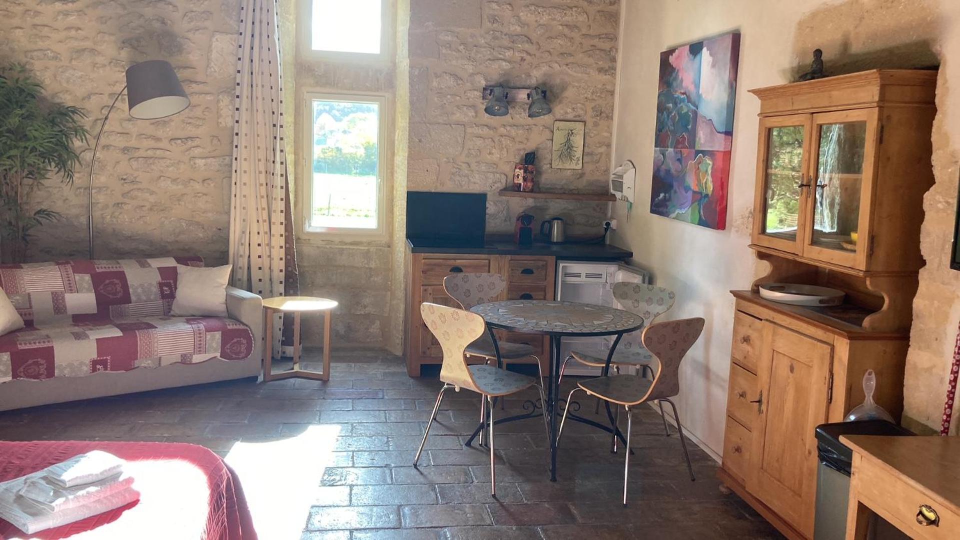 Mas De La Rivoire B&B Villevieille Экстерьер фото