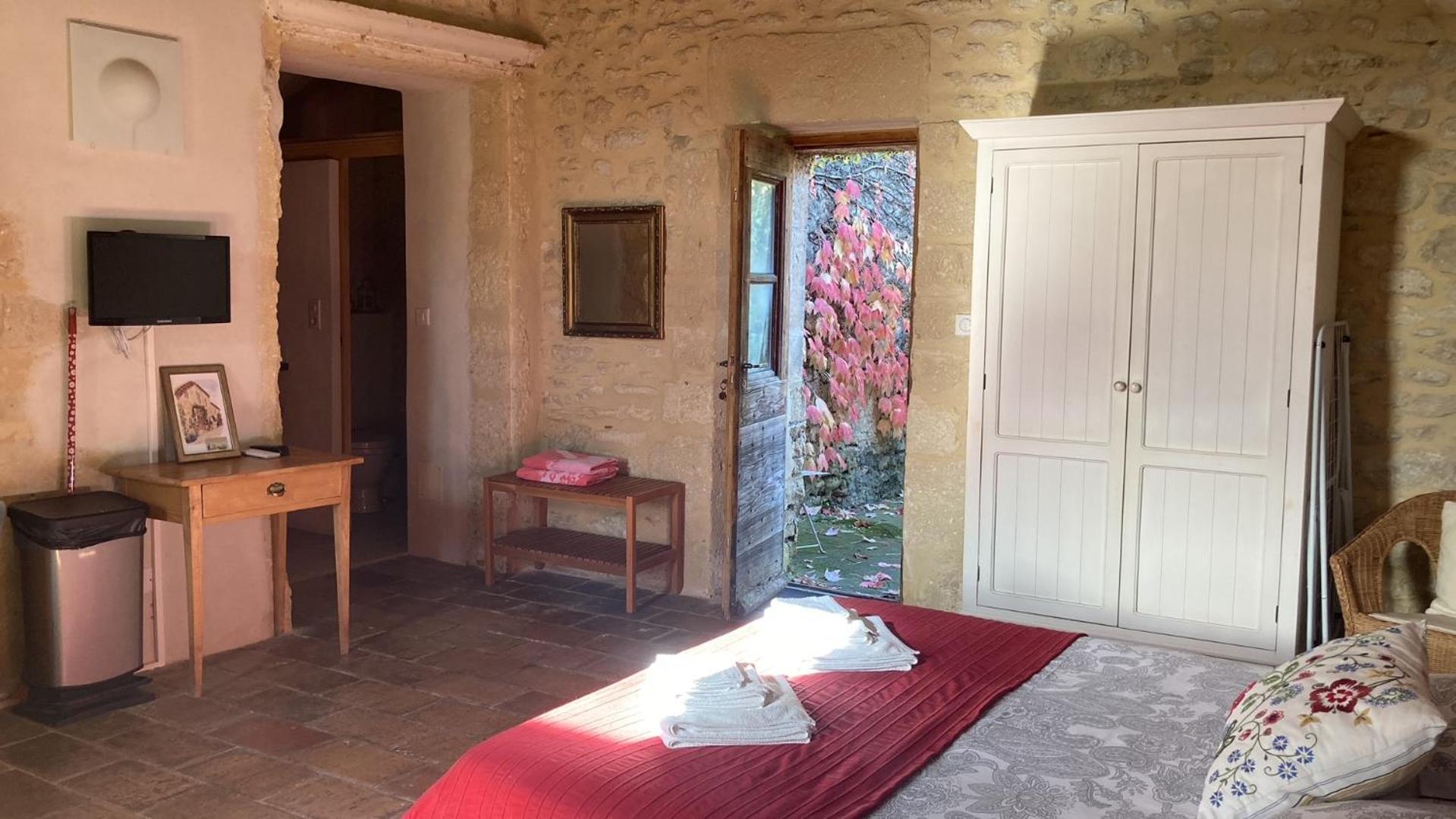 Mas De La Rivoire B&B Villevieille Экстерьер фото