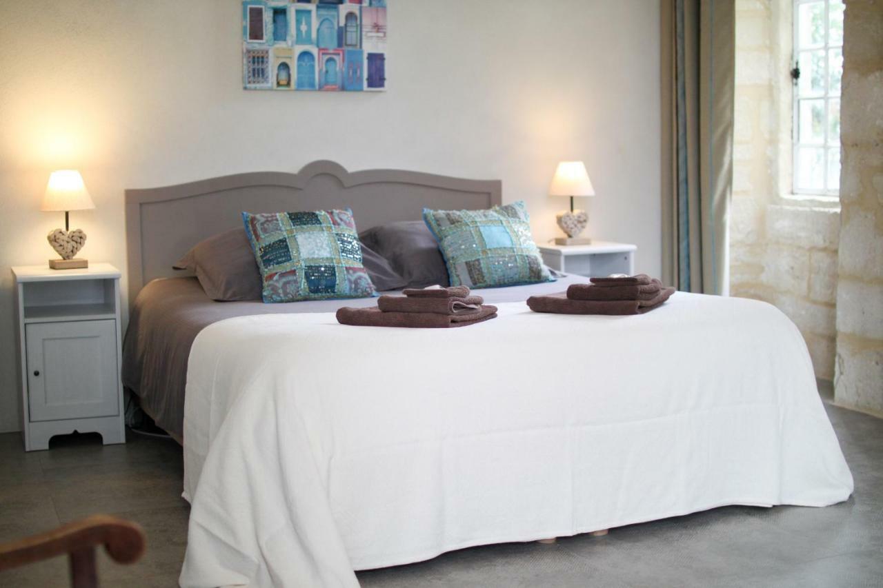 Mas De La Rivoire B&B Villevieille Экстерьер фото